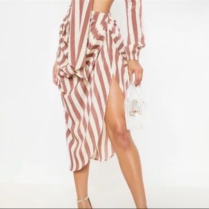 Pretty little thing Slit midi skirt